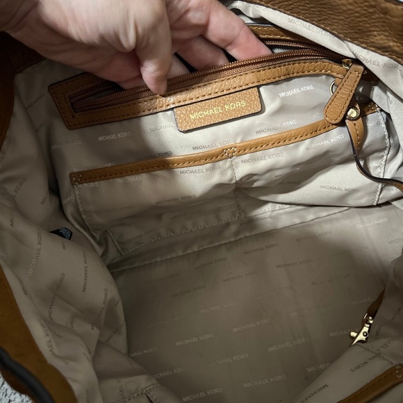 Michael Kors Brooklyn Leather Large Grab Bag - Picture 8 of 12